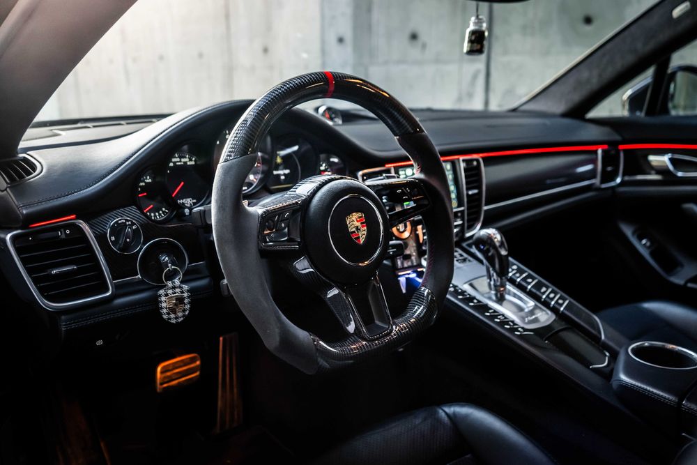 Кола за бал / сватба Porsche Panamera GTS WALD