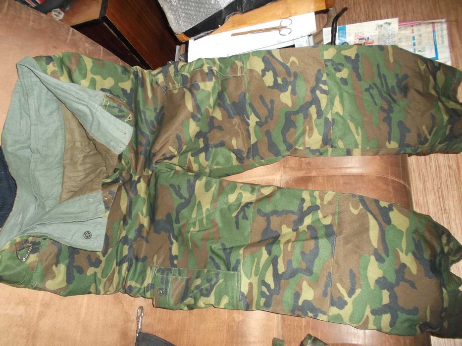 Комуфляж защитного цвета