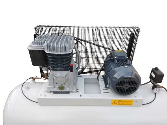 Compresor de Aer AIRPRESS 4kW cu Butelie 270lt / 9 Bar