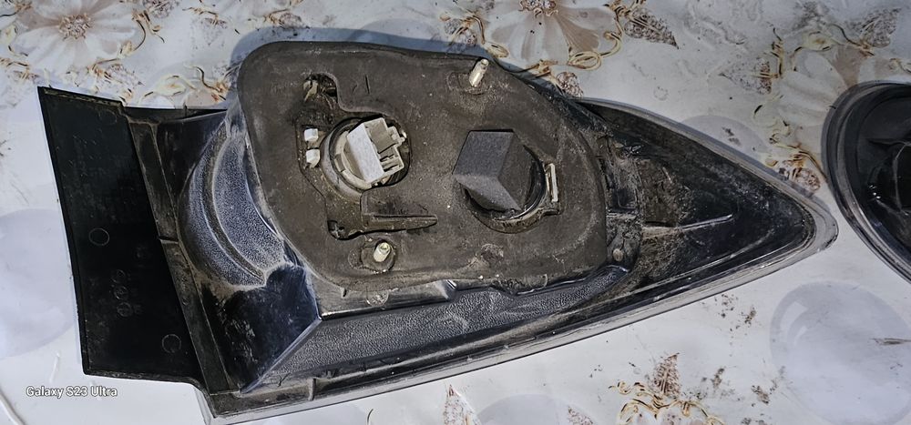 Задние фонари от мазда3 продам б/у