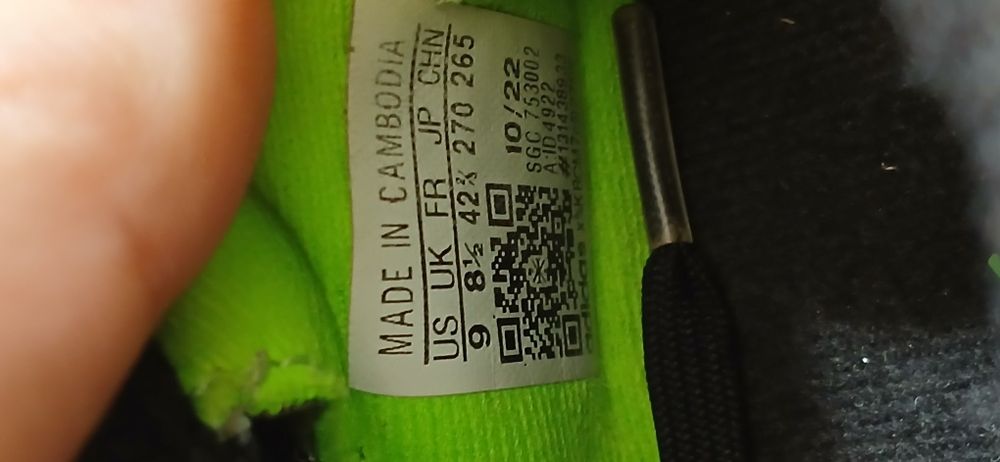 Ghete de fotbal aproape noi. Marimea 42 2/3