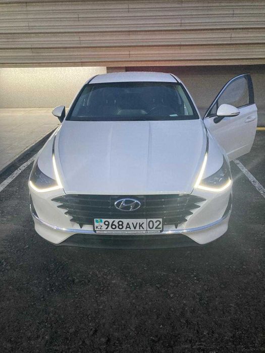 Hyundai Sonata 2.0л, 2020г