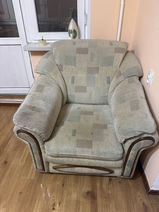 Кресло мягкое отдам б/у