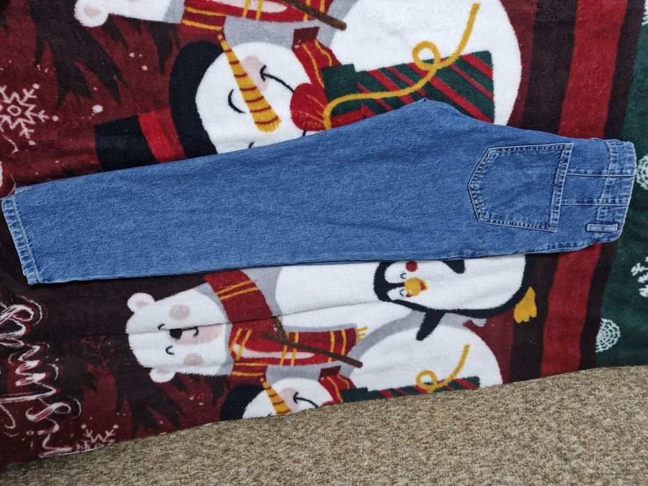 Джинсы ,      МОМ