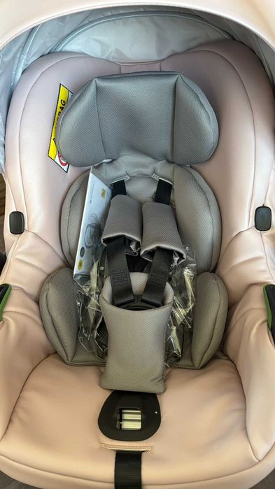 Бебешко столче за кола Junama с адаптори