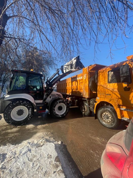 Вывоз снега погрузка