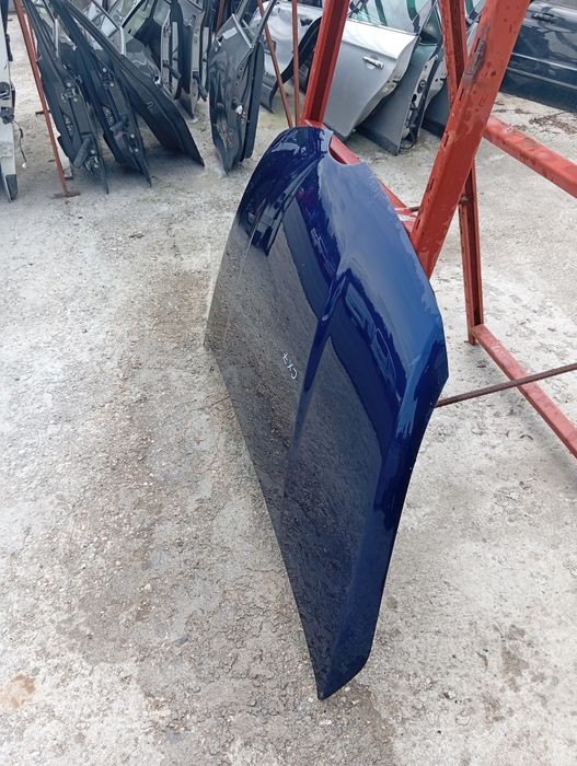 Капак преден Mazda CX7 2008г