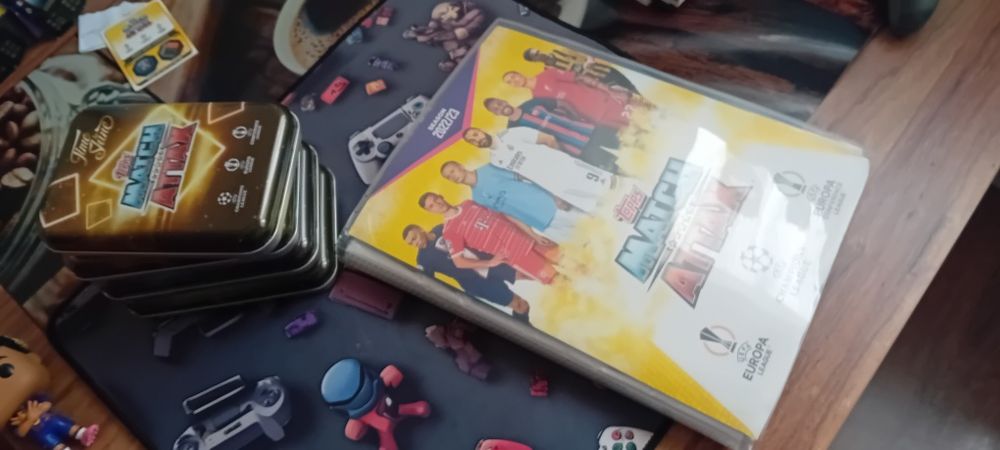 Album match attax pe jumătate