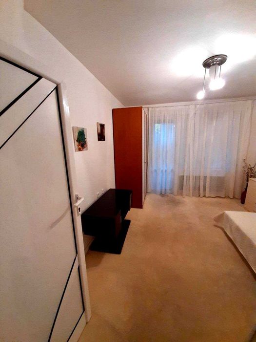 Дава се под наем Многостаен апартамент в Бургас, Център - 135 кв.м за 550 € - Снимка #13