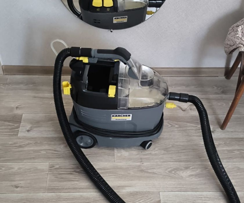 Моющий пылесос Karcher Puzzi 8/1