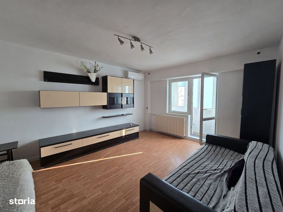 Berceni-Oltenitei, apartament decomandat,  spatios, bloc 2002