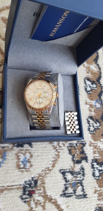 Продам часы Romanson