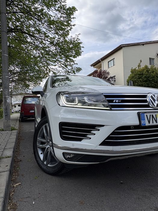 Vând VW Touareg R.Line