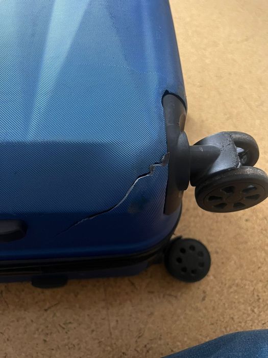 Ремонт чемоданов