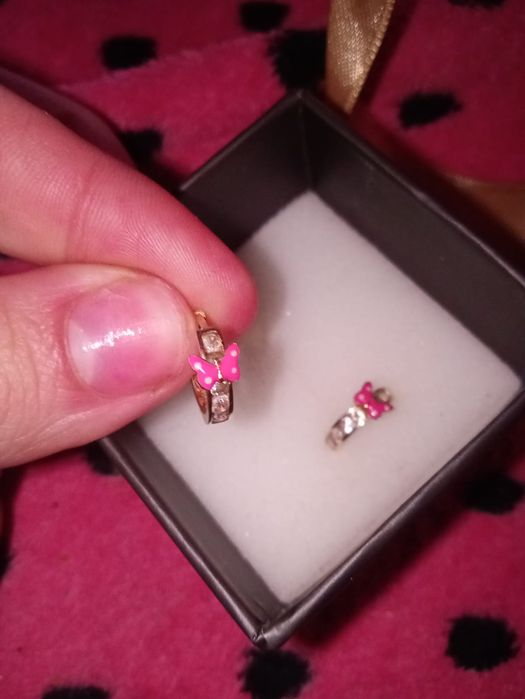 Cercei din aur cu fluture roz