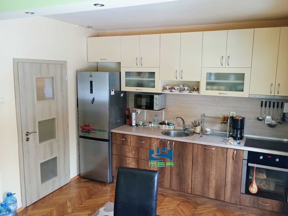 Продава се Двустаен апартамент в Плевен, Идеален център - 107 кв.м за 1215 €/кв.м - Снимка #11