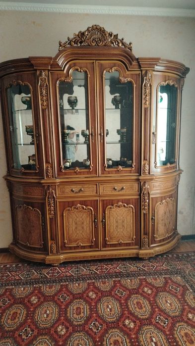 Mebel xitoy srochna sotiladi