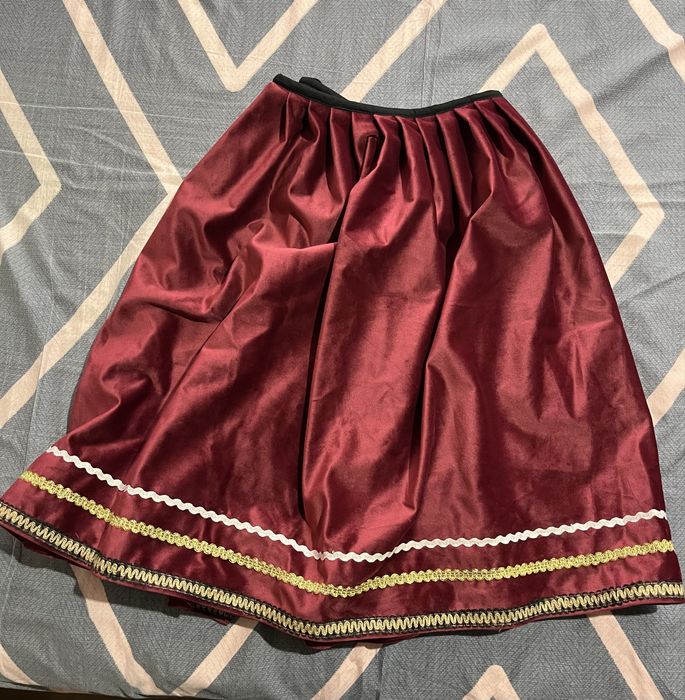 Дамска народна носия