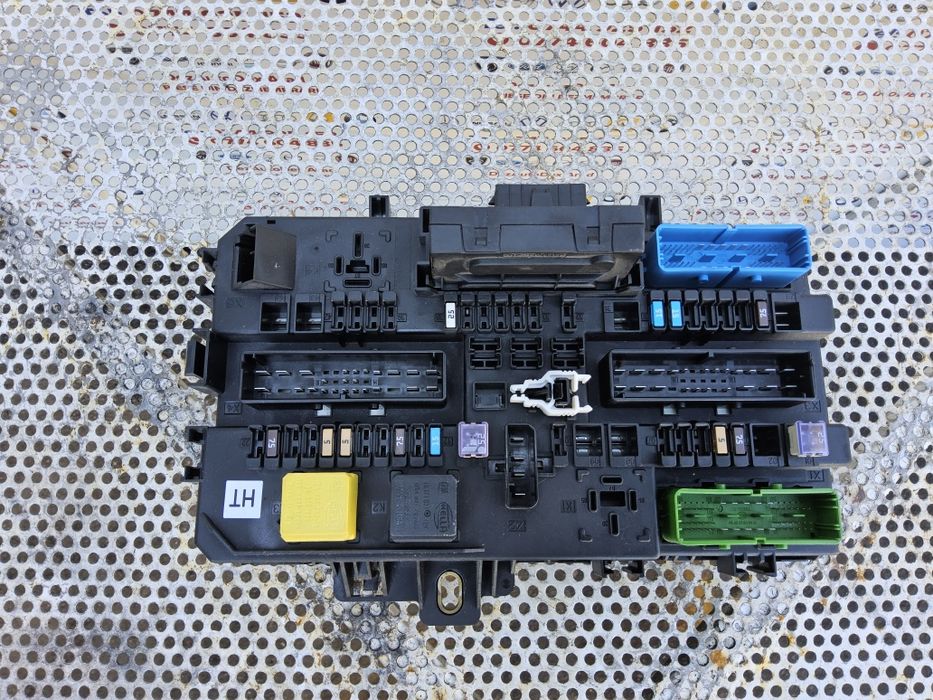 Panou siguranțe Opel Astra H cod 5dk008669 Zafira B