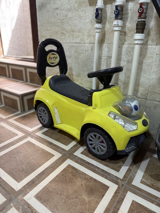 Bolalar stuli sotiladi