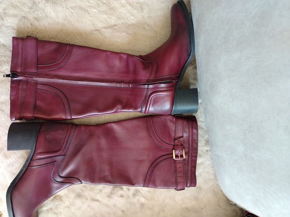 Сапоги женские. Стильные. На узкую ножку