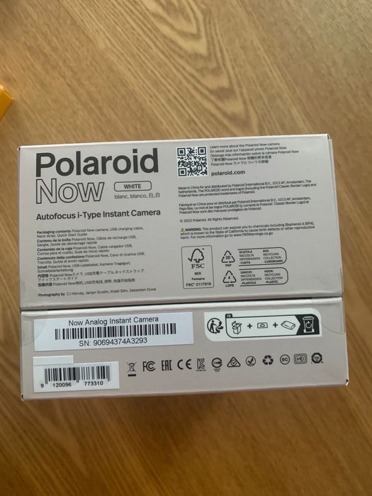 Aparat foto instant polaroid now