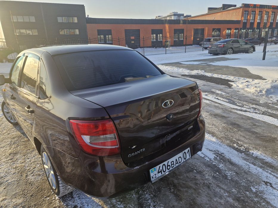 Лада Гранта 2012