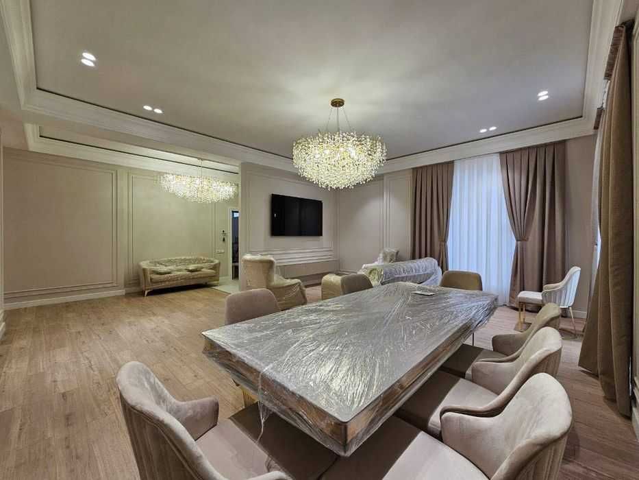 Сдаётся 4х комнатная на Махтумкули Ор-р Техно Парк