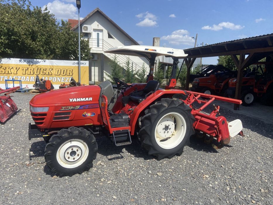 Tractor japonez Yanmar AF330, 4x4, 30cp + freza