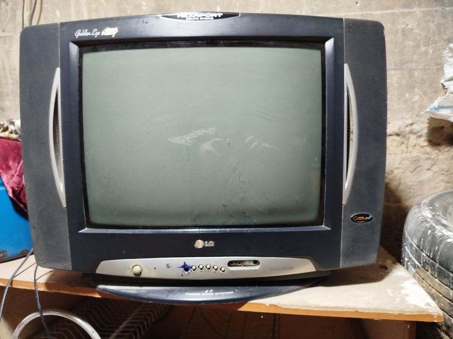 Телевизор сотилади.