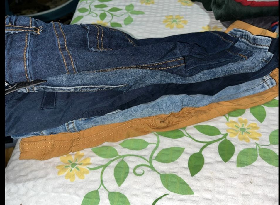 Lot de haine băieti