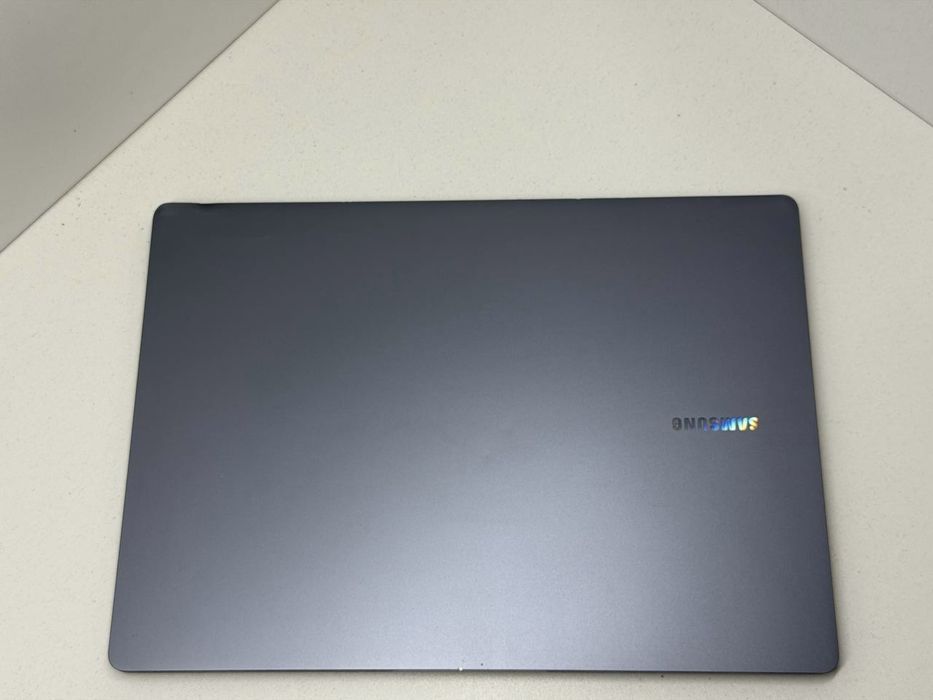 Samsung Galaxy Book