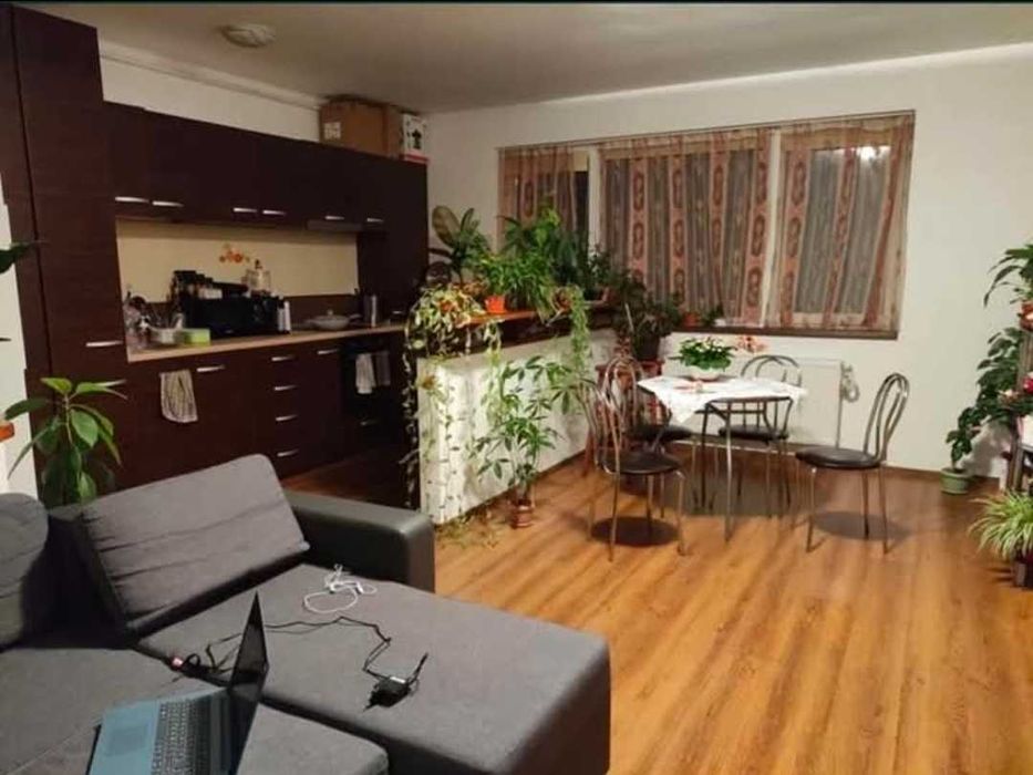 Inchiriez apartament pe Stadionului