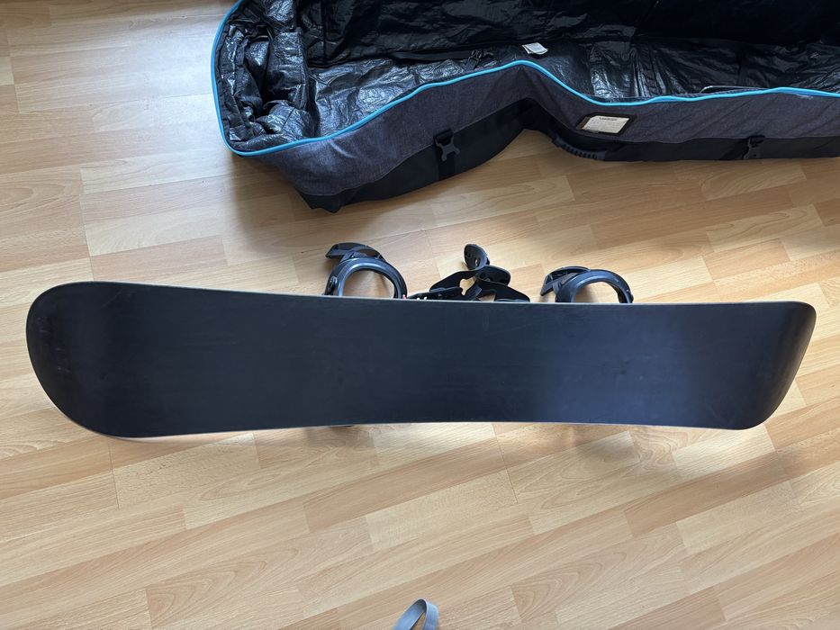 Placa Snowboard 147cm Booti 44 Legaturi Husa placa casca ochelari schi stare noua