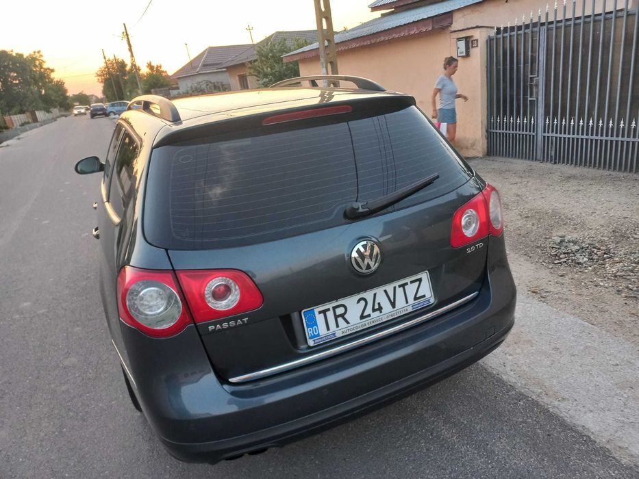 Vând Volkswagen Passat-2010