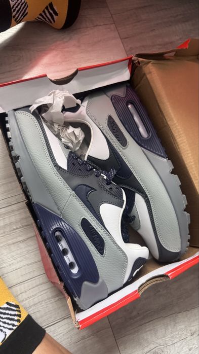 Кроссовки мужские nike
