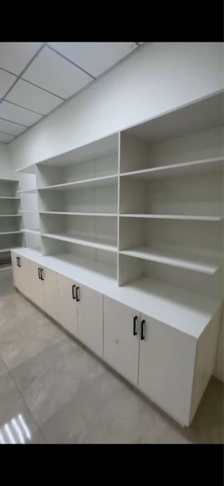 Продаю мебель для магазина
