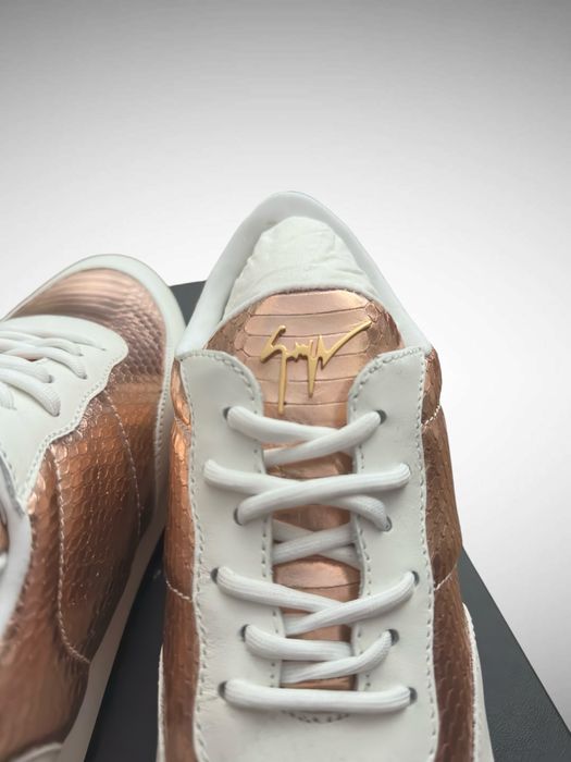 Чисто нови Giuseppe Zanotti Sneakers