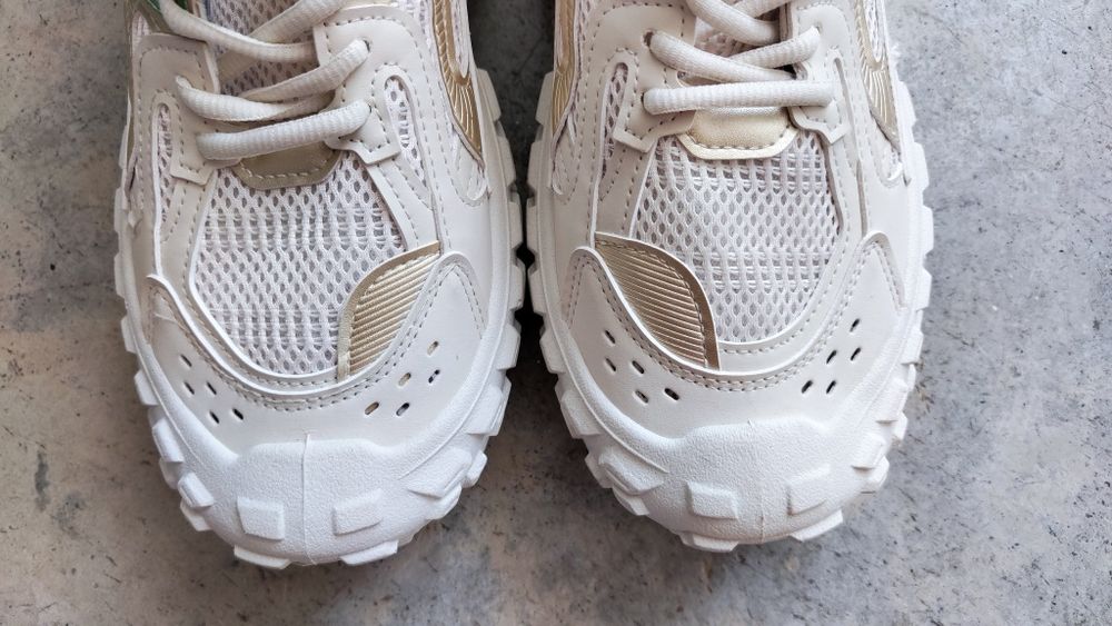 Маратонки, вдъхновени от Balenciaga Bouncer модел размер 44