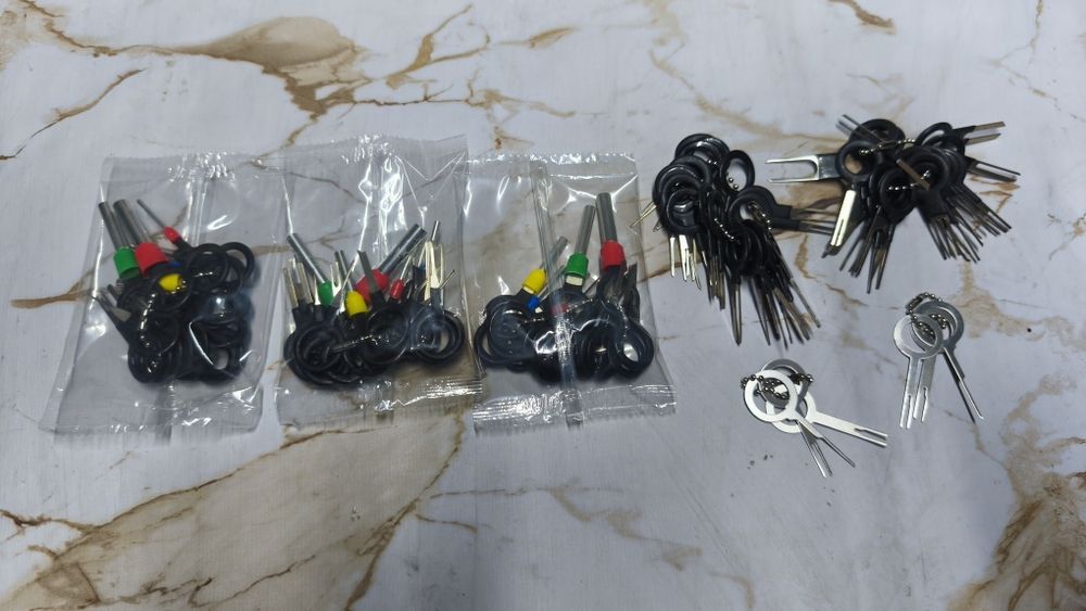 100 броя комплект инструменти за изваждане на пинове