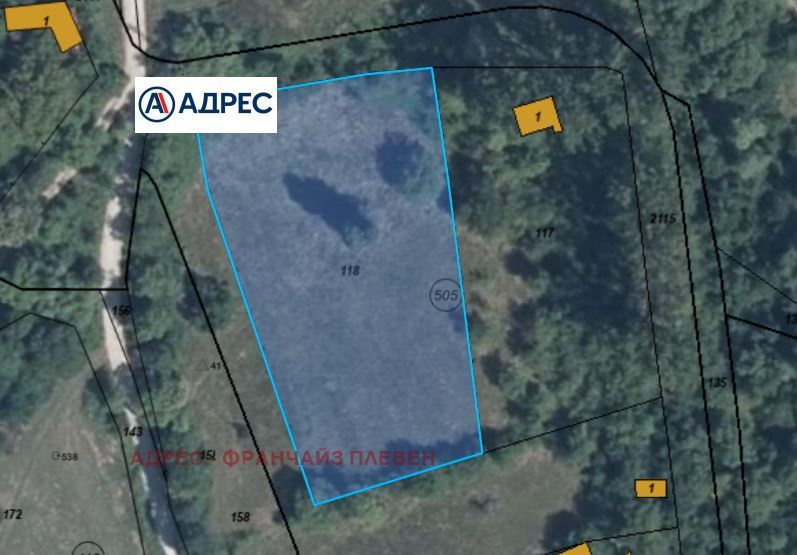 Парцел в Ловеч, област-с.Голяма Желязна площ 3228 цена 35000