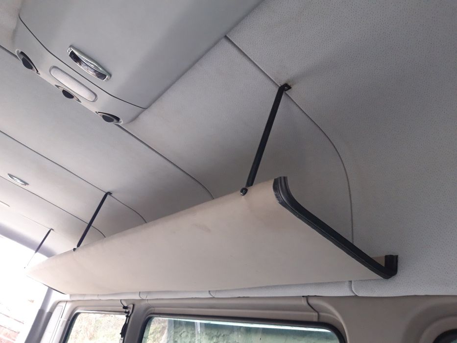 Дръжка и багажник за пътнически бус