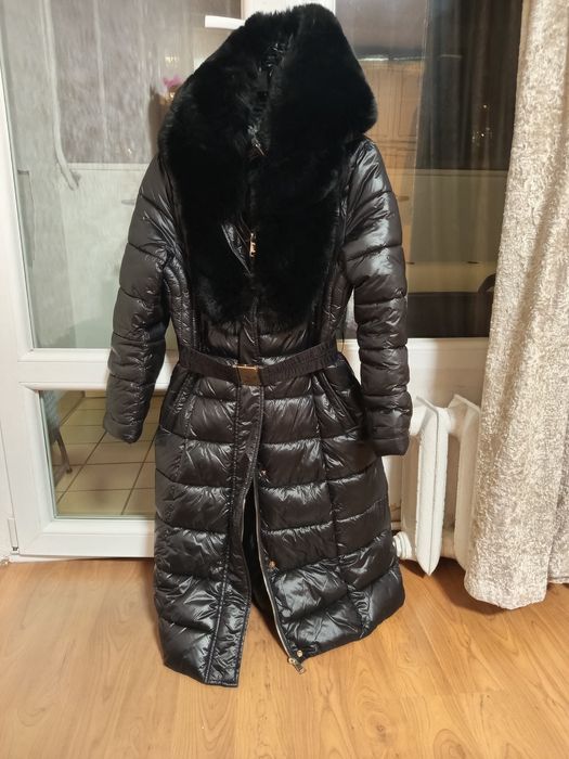 Зимни якета почти не са носени