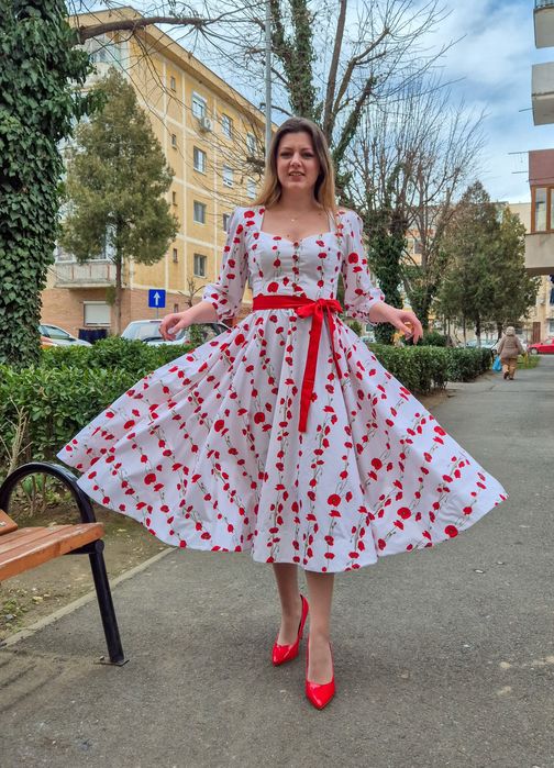 Rochie midi cu maci