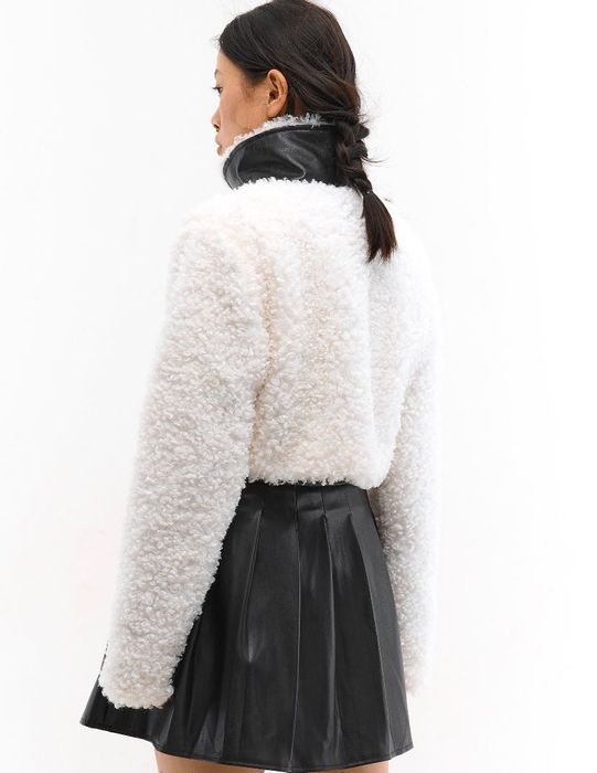 Дамско Късо якенце