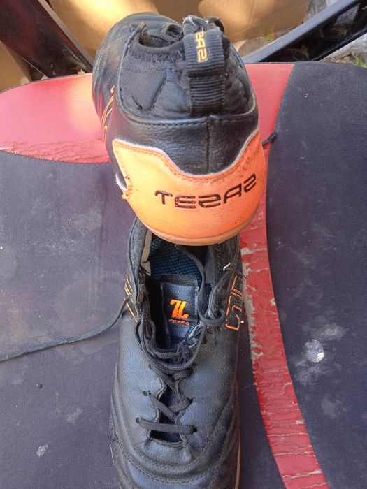 Кетобутцы кожаные.