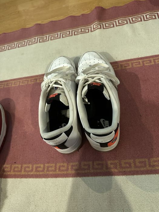 Vand NIKE AIR FORCE 1 LOW '07 NBA white crimson gum  marimea 46