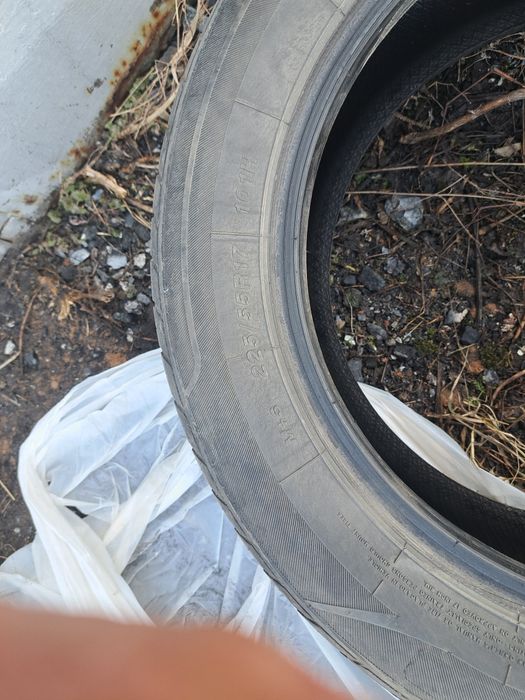 Продам летнюю резину 17