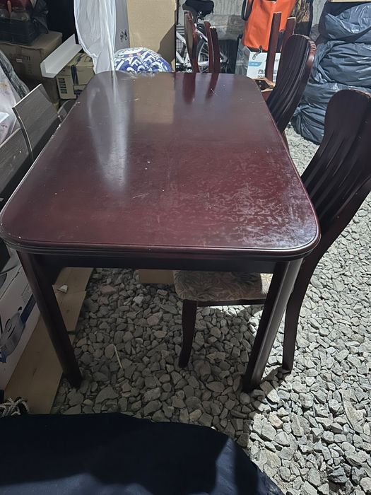 Продам стол и стулья