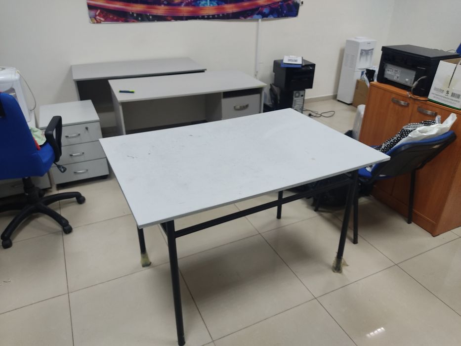 Продам офисную мебель